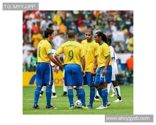 18年足球明星佩的辉煌历程与传奇瞬间回顾